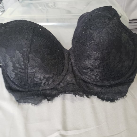 Bras - Picture 10 of 11